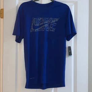 Men’s Nike dri-fit T-shirt